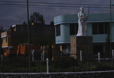 Monumento a la madre,Salcedo.JPG